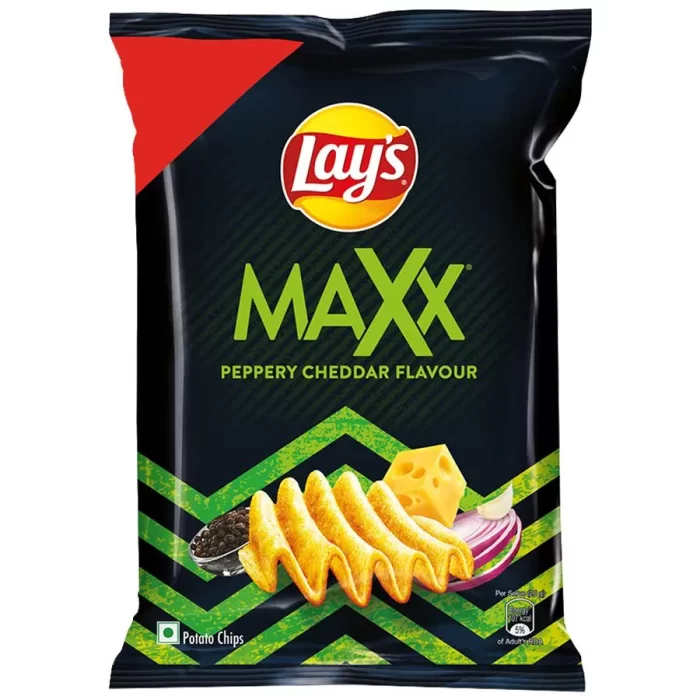Lays Maxx Potato Chips Peppery Cheddar